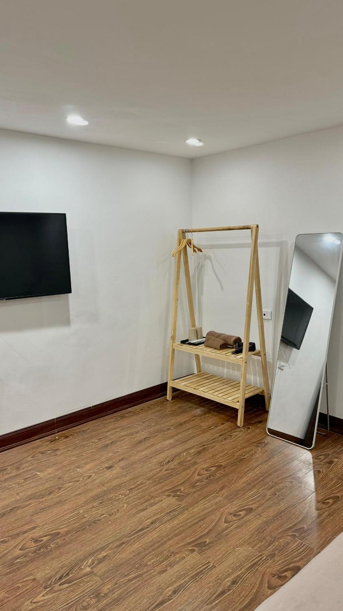 Bom'S House Apartment Ханой Екстериор снимка